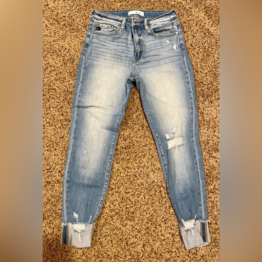 Kancan Women's Blue Distressed Jeans 9/28 Ankle Cropped